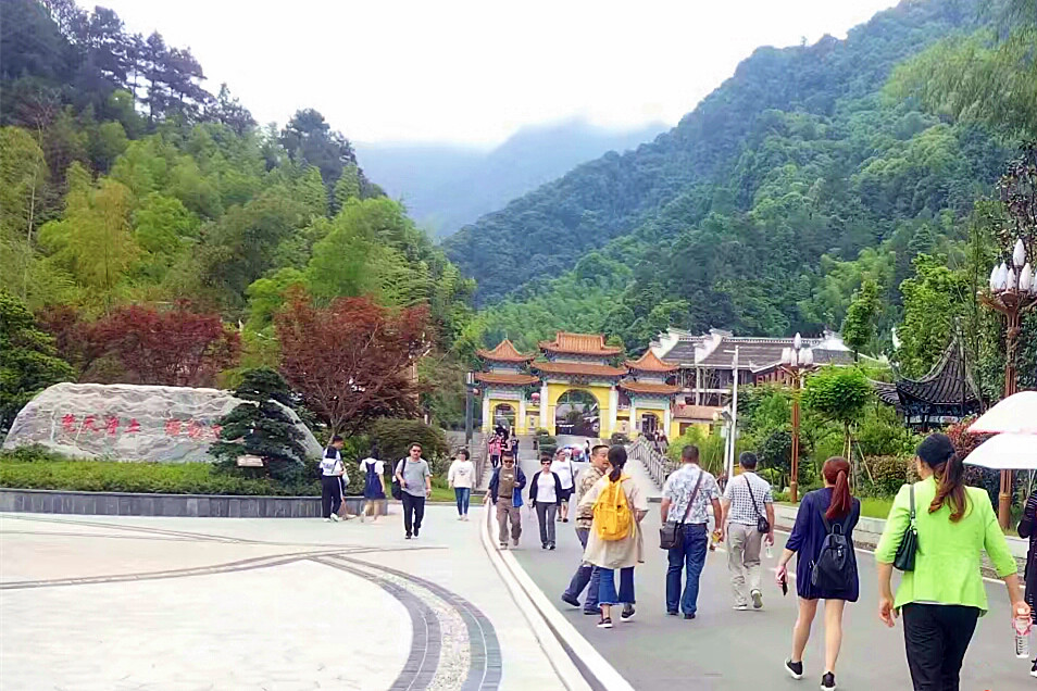 旅游4_副本.jpg