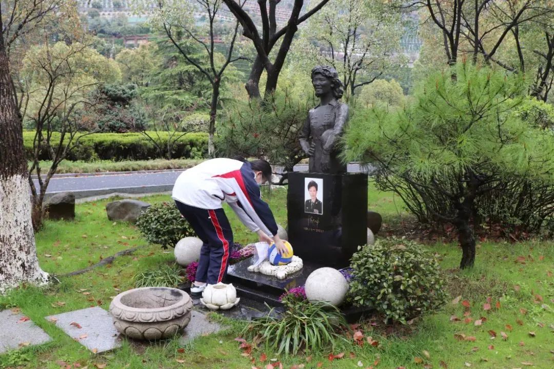 致敬陈招娣|女排精神@未来